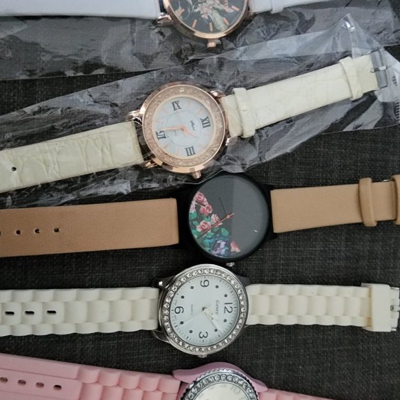 New and used watched - Picture 3 of 3